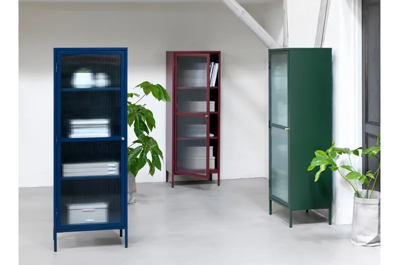 Lazarus Vitrinskåp 40,3 cm djup 58 cm bred 160 cm hög Trä - Röd - Products - Förvaring - Skåp - Vitrinskåp