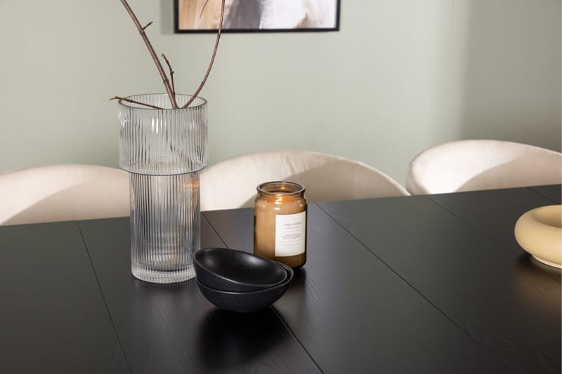 Astrid Matgrupp 200 cm Rektangulär med 6 Berit stolar - Beige - Products - Möbler - Bord & matgrupp - Matgrupp