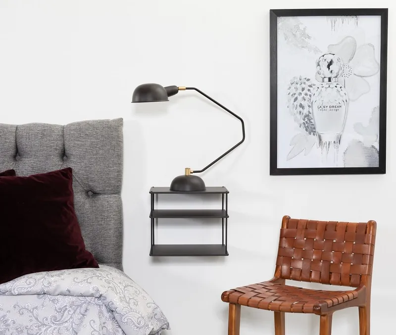 Elliot vägghängt sängbord - Svart - Matt svart - Products - Möbler - Bord & matgrupp - Avlastningsbord & sidobord - Sängbord & nattduksbord