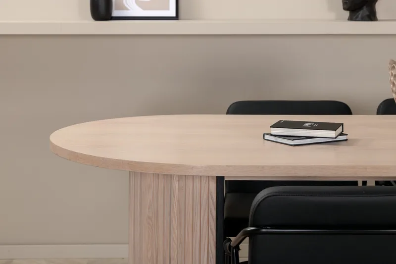 Bianca Matgrupp 200 cm Oval med 4 Tvista stolar - Svart - Products - Möbler - Bord & matgrupp - Matgrupp