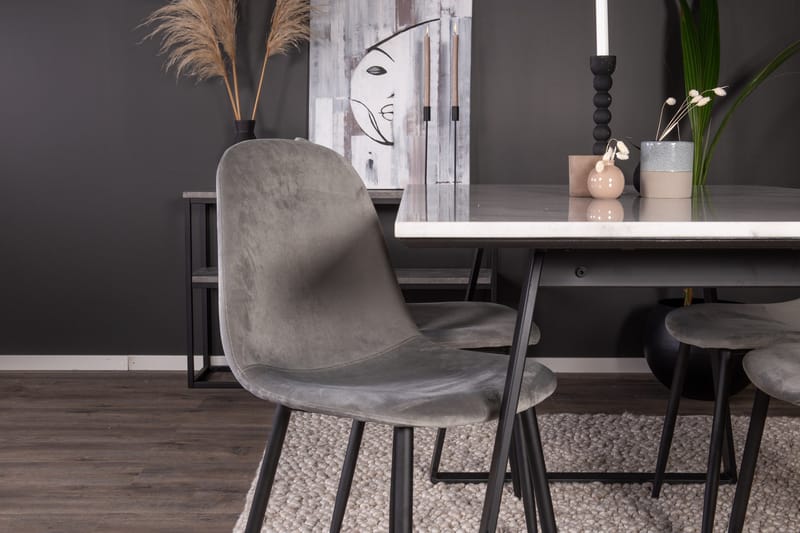 Estelle Matgrupp 140 cm Rektangulär med 4 Polar stolar - Svart - Products - Möbler - Bord & matgrupp - Matgrupp