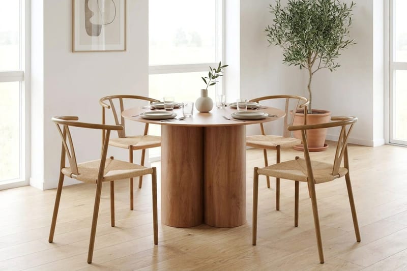Juno Matgrupp runt 110 cm Ek med 4 Elysia Matstolar - Products - Möbler - Bord & matgrupp - Matgrupp