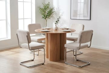 Juno Matgrupp runt 110 cm Ek med 4 Milva Matstolar - Ek - Products - Möbler - Bord & matgrupp - Matgrupp