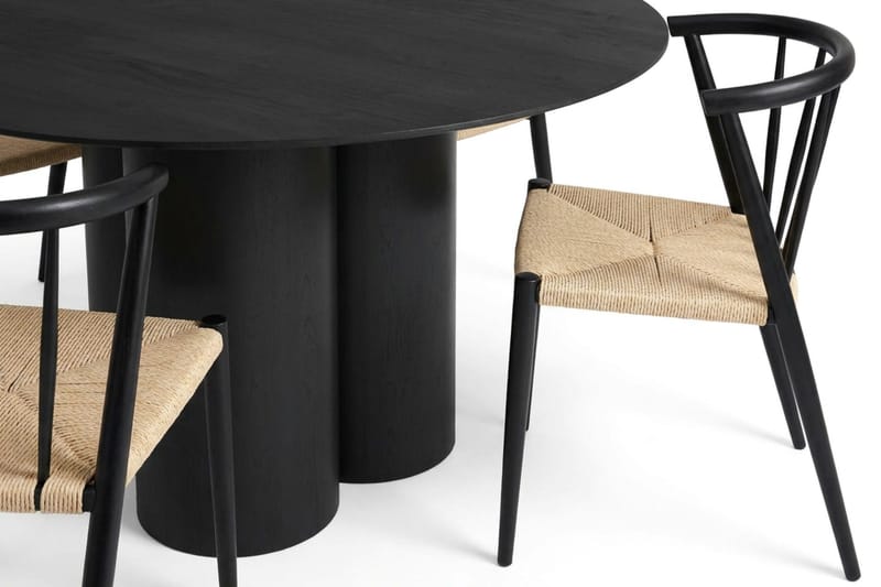 Juno Matgrupp runt 130 cm Svart med 6 Winston Matstolar - Svart - Products - Möbler - Bord & matgrupp - Matgrupp