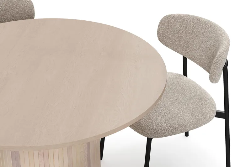 Kopparbo Matbord 106 cm med 4 Lucy Matstolar - White / Greige Bouclé / Metallben Svart - Products - Möbler - Bord & matgrupp - Matgrupp