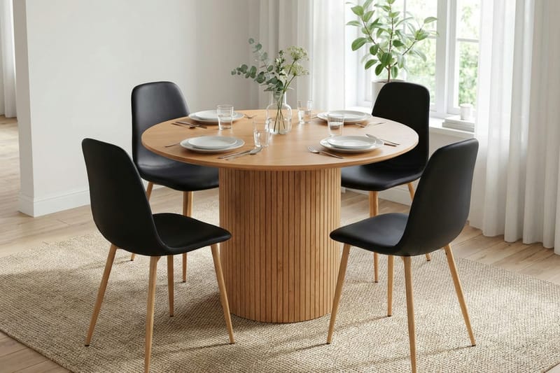 Kopparbo Matgrupp runt 110 cm Ek med 4 Nibe Matstolar - Ek - Products - Möbler - Bord & matgrupp - Matgrupp