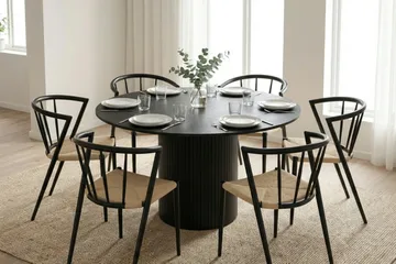 Kopparbo Matgrupp runt 130 cm Svart med 6 Winston Matstolar - Svart - Products - Möbler - Bord & matgrupp - Matgrupp
