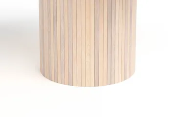 Kopparbo Runt Matbord 150 cm - Vitlaserad Ek / Trä / Ribbad - Products - Möbler - Bord & matgrupp - Matbord & köksbord