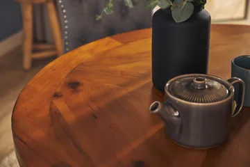 Lyon Matgrupp 120 cm Rund inkl 4 Bergviken Stolar - Brun/Vit - Products - Möbler - Bord & matgrupp - Matgrupp