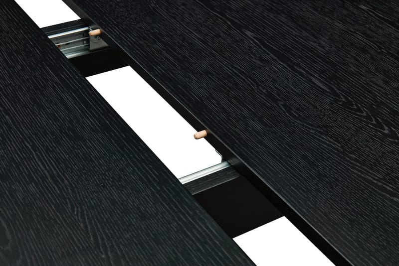 Kopparbo Matbord 180-240 cm Förlängningsbart - Svart trä - Products - Möbler - Bord & matgrupp - Matbord & köksbord
