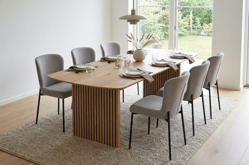 Richeto Matgrupp Ek 210 cm med 6 Elsie Matstolar - Ek/Ljusgrå - Products - Möbler - Bord & matgrupp - Matgrupp
