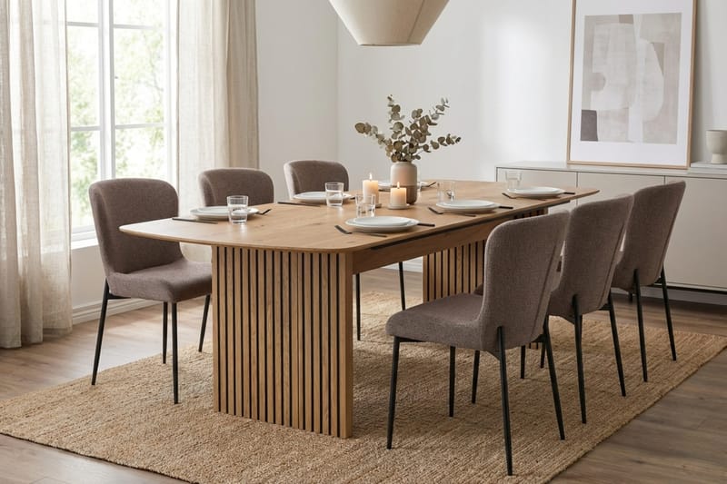 Richeto Matgrupp Ek 240 cm med 6 Elsie Matstolar - Ek/Grå - Products - Möbler - Bord & matgrupp - Matgrupp