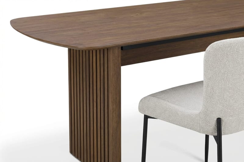 Richeto Matgrupp Rökt Ek 180 cm med 4 Elsie Matstolar - Rökt ek/Vit - Products - Möbler - Bord & matgrupp - Matgrupp