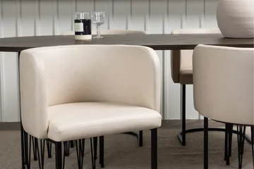 Stone Matgrupp 220 cm Oval med 4 Simrishamn stolar - Beige - Products - Möbler - Bord & matgrupp - Matgrupp