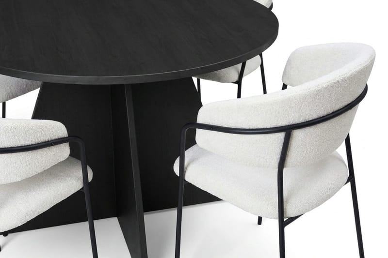 Vera Matgrupp runt 110 cm Svart med 4 Karol Matstolar - Svart - Products - Möbler - Bord & matgrupp - Matgrupp