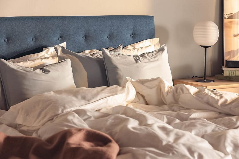 Ella Familjesäng 240x210  cm - (+Fler val) Mörkblå - Products - Möbler - Säng - Kontinentalsäng