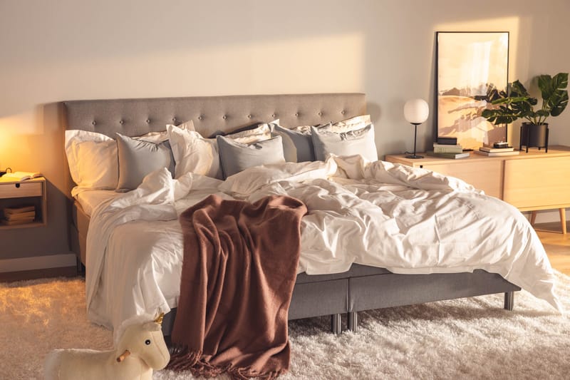 Ella Familjesäng Sängpaket 240x210  cm - (+Fler val) Ljusgrå - Products - Möbler - Säng - Kontinentalsäng