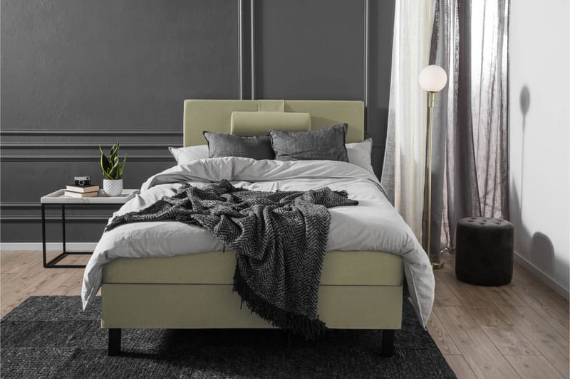 Lucky Komplett Sängpaket 120x200 Memory Slät Sänggavel - Nackkudde Stor Grön - Products - Möbler - Säng - Enkelsäng