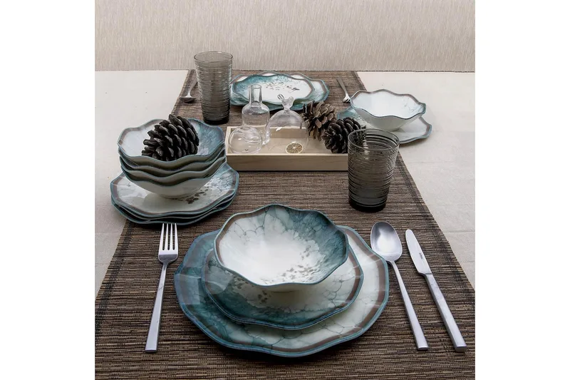 Subatan Tallriksset 24 Delar - Porslin/Flerfärgad - Products - Servering & matlagning - Tallrikar & skålar - Fyrkantiga tallrikar