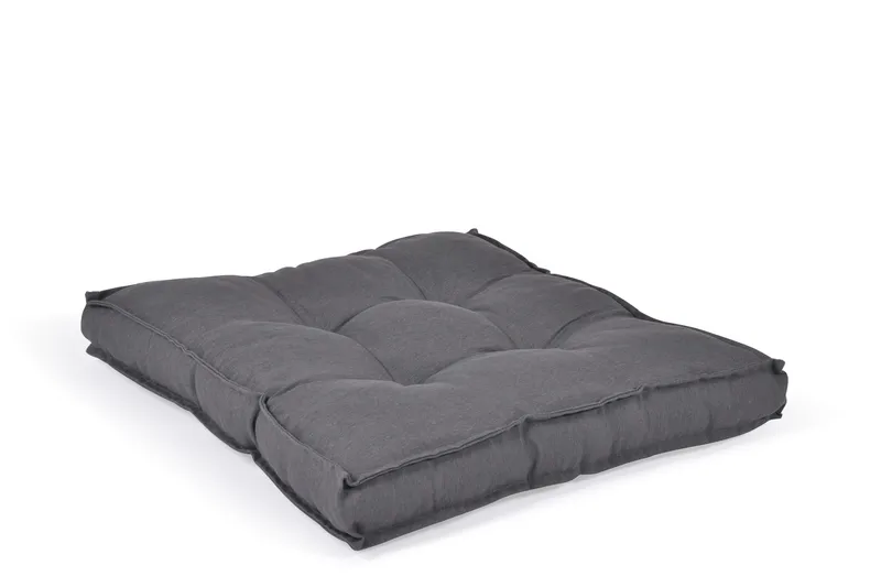 August Sittdyna Grå, Fritab