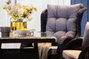 Marcus Soffgrupp 2-sits Ink. Fåtöljer - Svart / Gråa dynor - Products - Utemöbler & utemiljö - Loungemöbler - Loungeset & loungegrupp